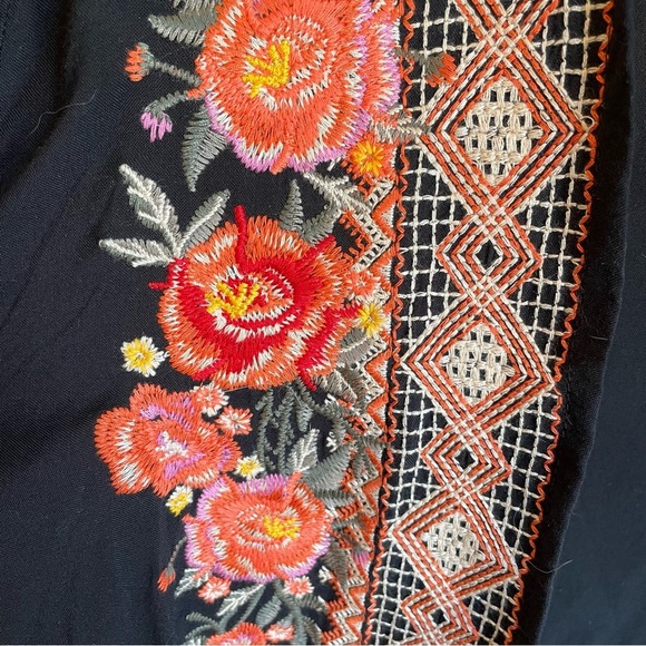 Savanna Jane Black Floral Embroidered Kimono Cardigan - Picture 5 of 7